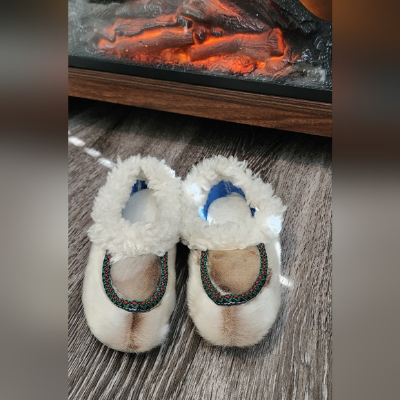 Topaz Of Norway Sami Fur Moccasins Slippers Norwegian slippers size 7.5 - Picture 7 of 7